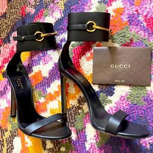Gucci ankle pumps- size 38